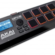 Mezclador y reproductor de sonidos con ranura para tarjeta SD MPX16 de Akai...