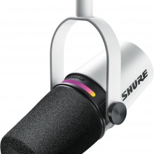 Micrófono Dinámico Shure MV7+ para Podcasting y Streaming (Blanco)